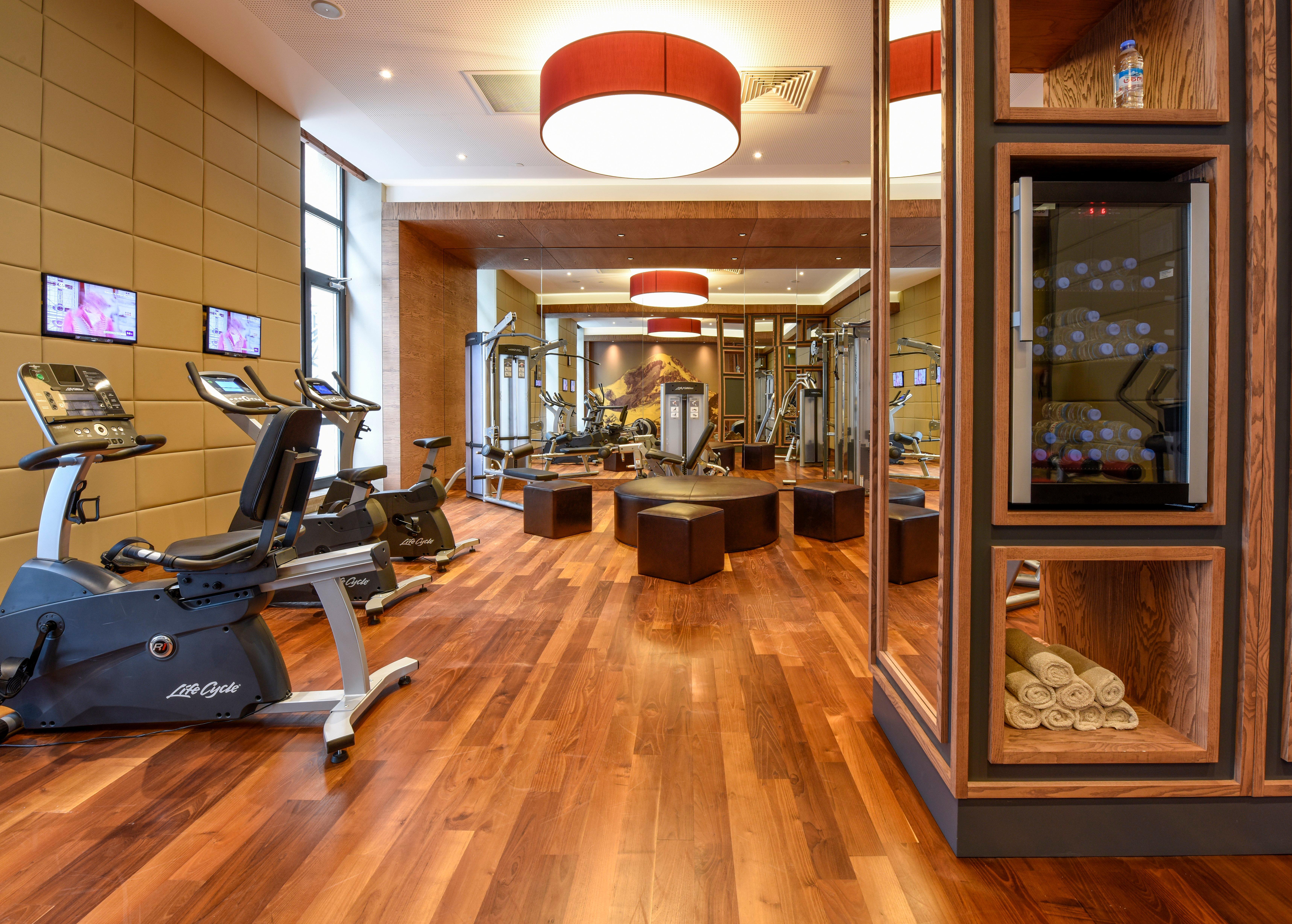 Отель Crowne Plaza Borjomi Spa&Wellness Экстерьер фото